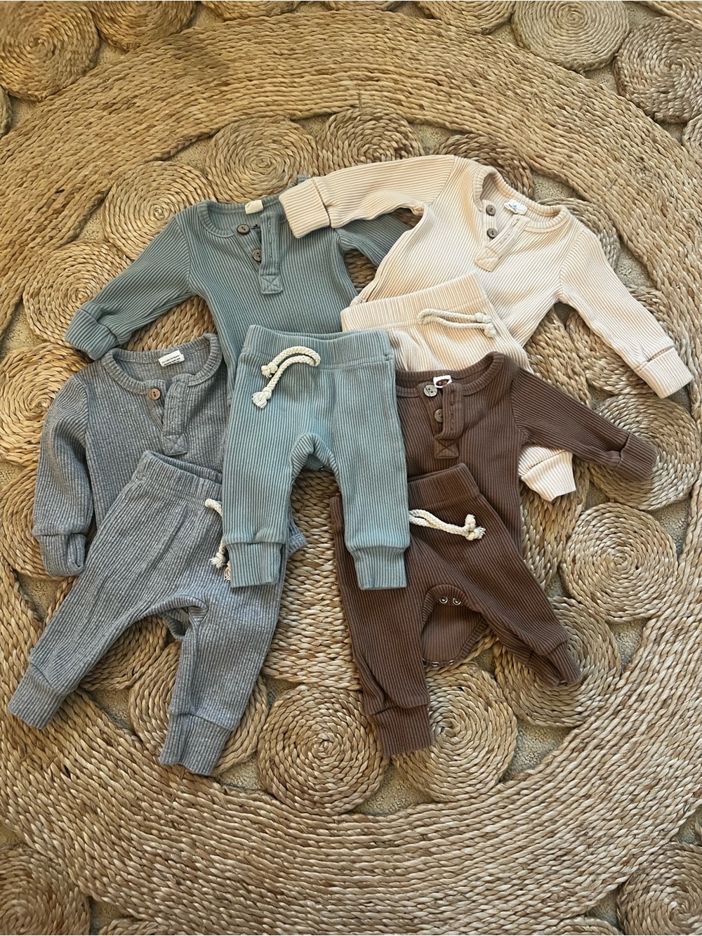 Little One Shop- Ribbed Henley One-Piece & Pant Set 0-3 months (4)
